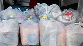 Slika: Podjela humanitarnih paketa za korisnike zajamčene minimalne naknade u općinama Lekenik i Martinska Ves