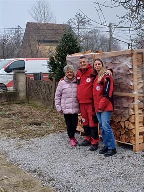 Slika: Osigurana drva za ogrjev u sklopu programa „Za dostojanstven život“