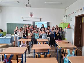 Slika: Edukativne radionice o kriznim situacijama održane u Osnovnoj školi Galdovo i Područnoj školi Hrastelnica