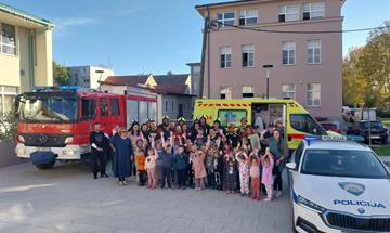 Slika: Sudjelovali smo na vježbi evakuacije i spašavanja u Dječjem vrtiću „Županijski dječji vrtić Zvjezdice“ u Sisku