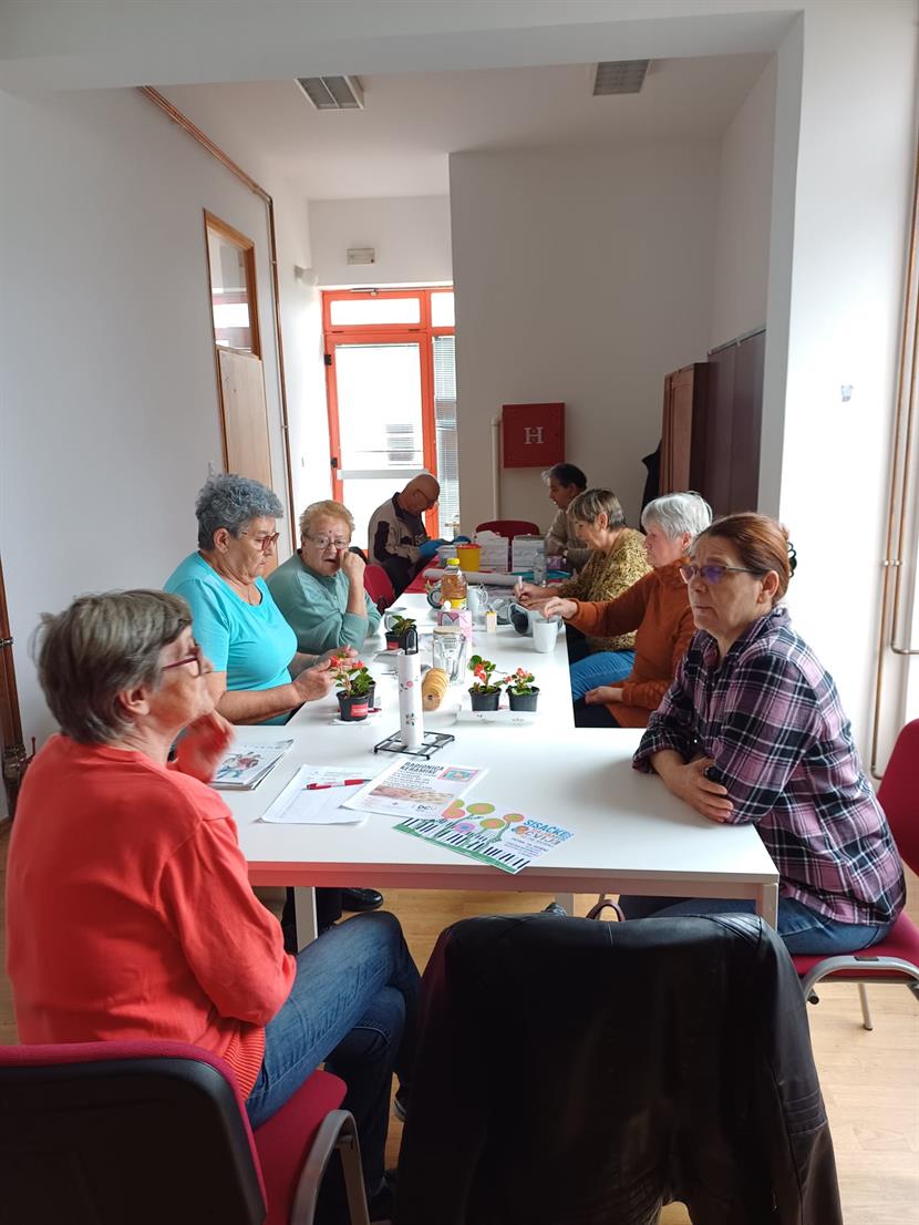 Slika: Zdravstvena akcija za umirovljenike u suradnji s Dijabetičkim društvom Grada Siska