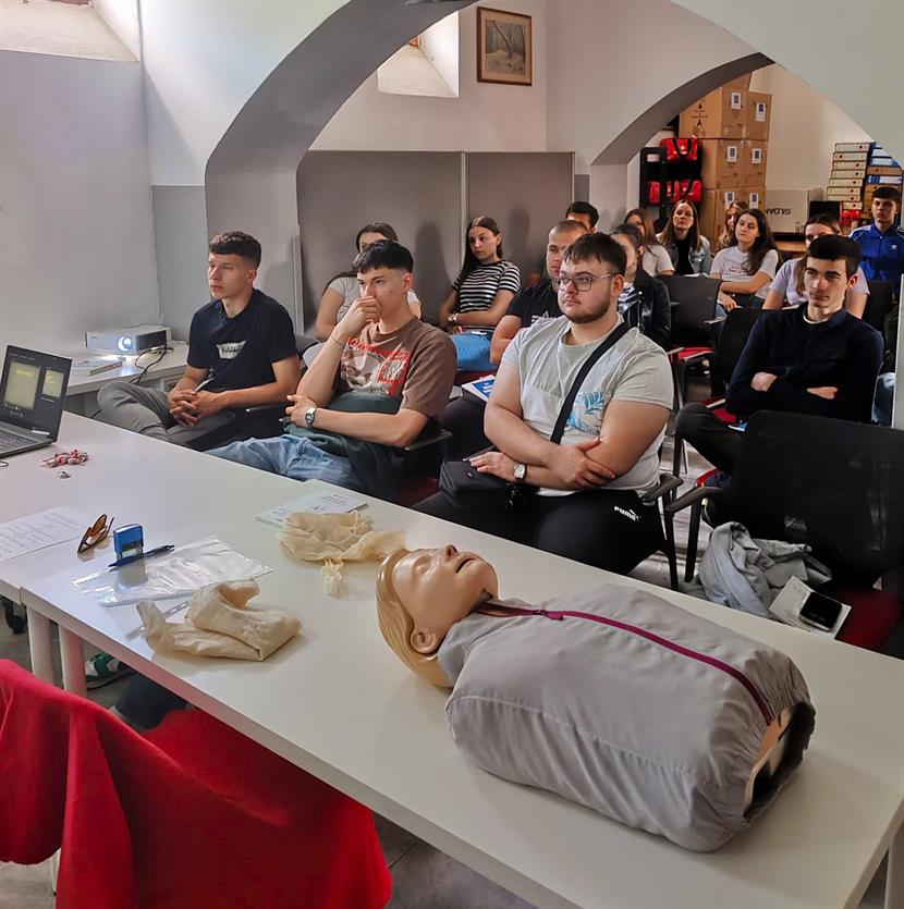 Slika: Uspješno održani tečajevi prve pomoći u svibnju!